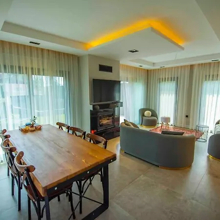 4+1 Havuzlu Deux Hotel Fethiye